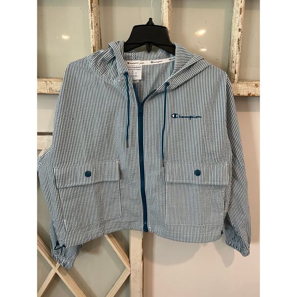 NWOT Champion size small wome s blue & white seersucker jacket - Picture 1 of 3